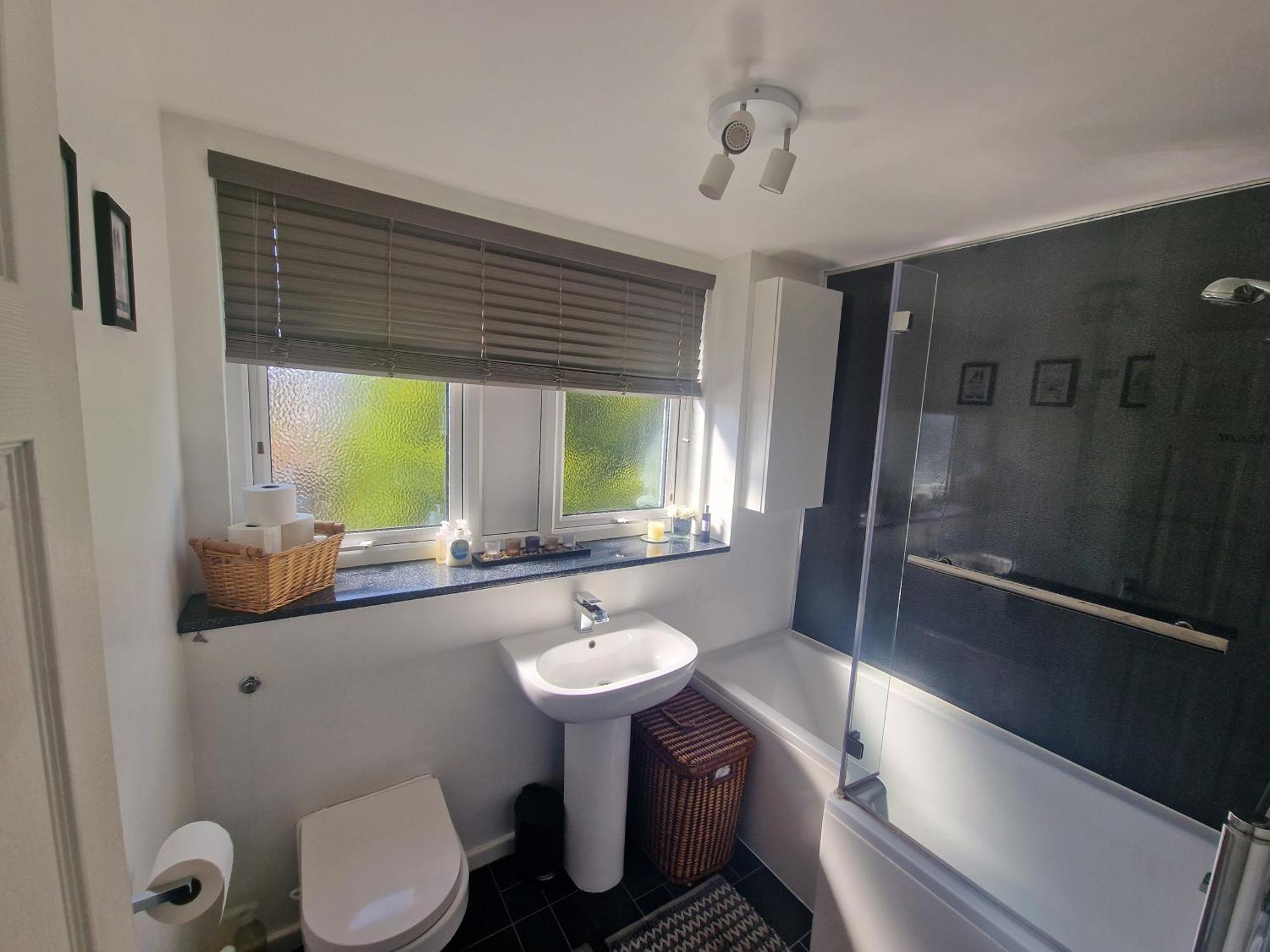 Stylish & Modern 2 Bed House With Free Parking Leeds Apartment Leeds  Bagian luar foto