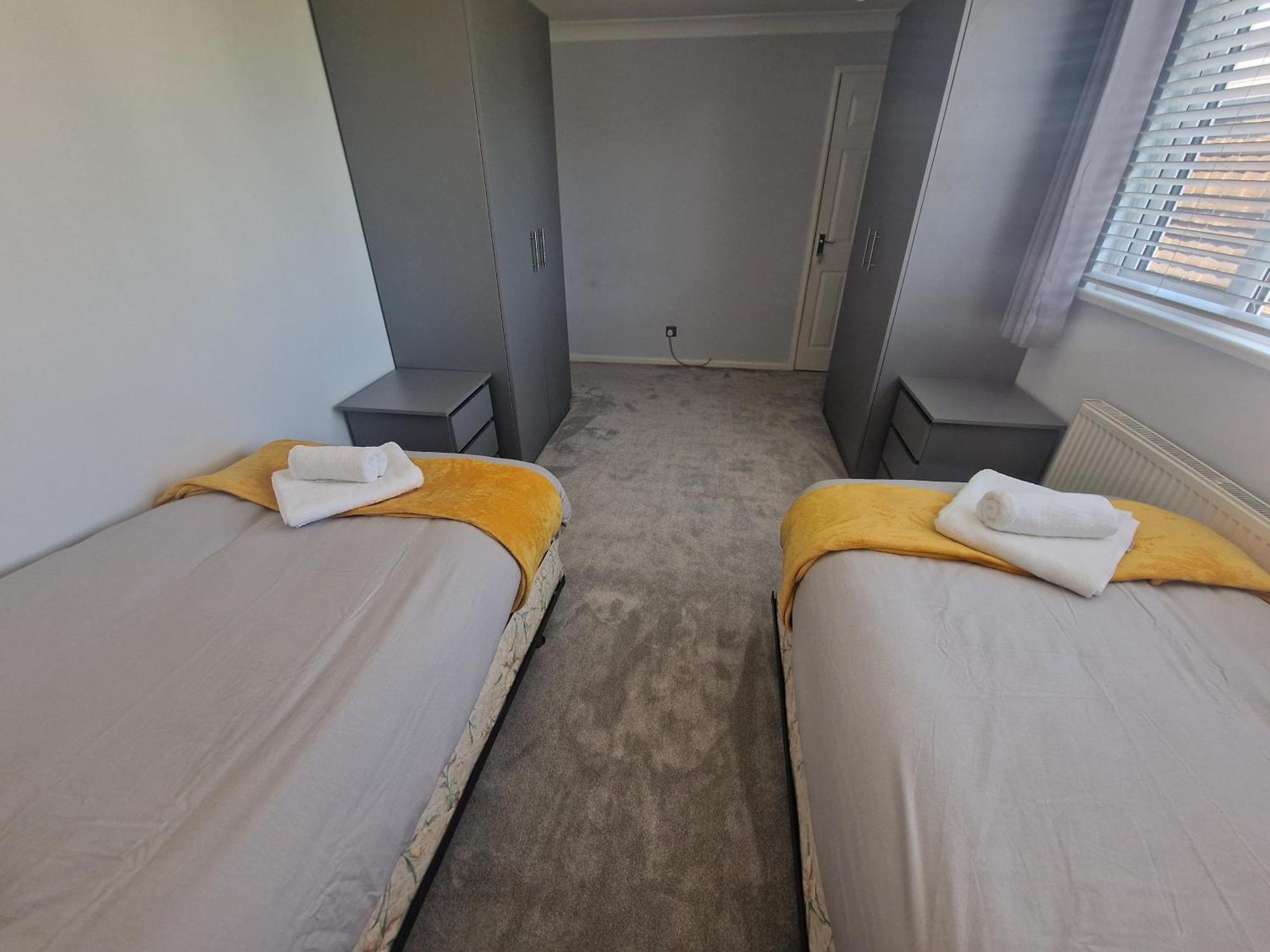 Stylish & Modern 2 Bed House With Free Parking Leeds Apartment Leeds  Bagian luar foto